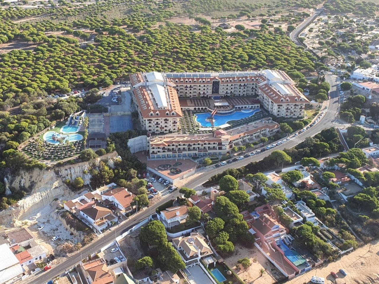 Готель Ohtels Масагон Екстер'єр фото